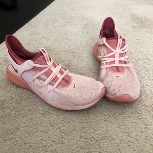 Women’s pink Nike shoes
